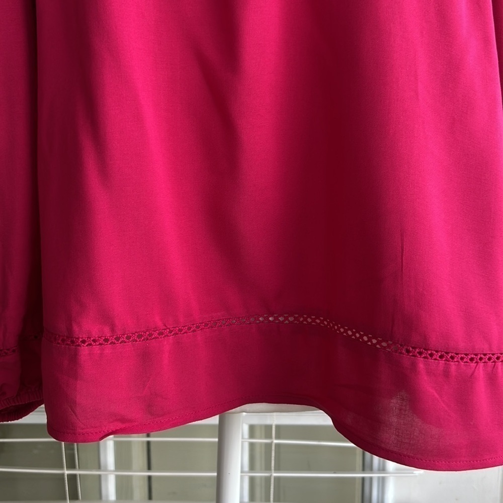Old Navy Cold Shoulder Top - Picture 2 of 4